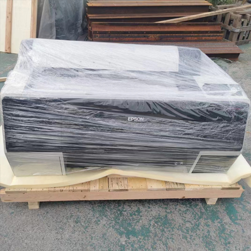 兩臺菲林打印機同時打包發貨，遠程安裝