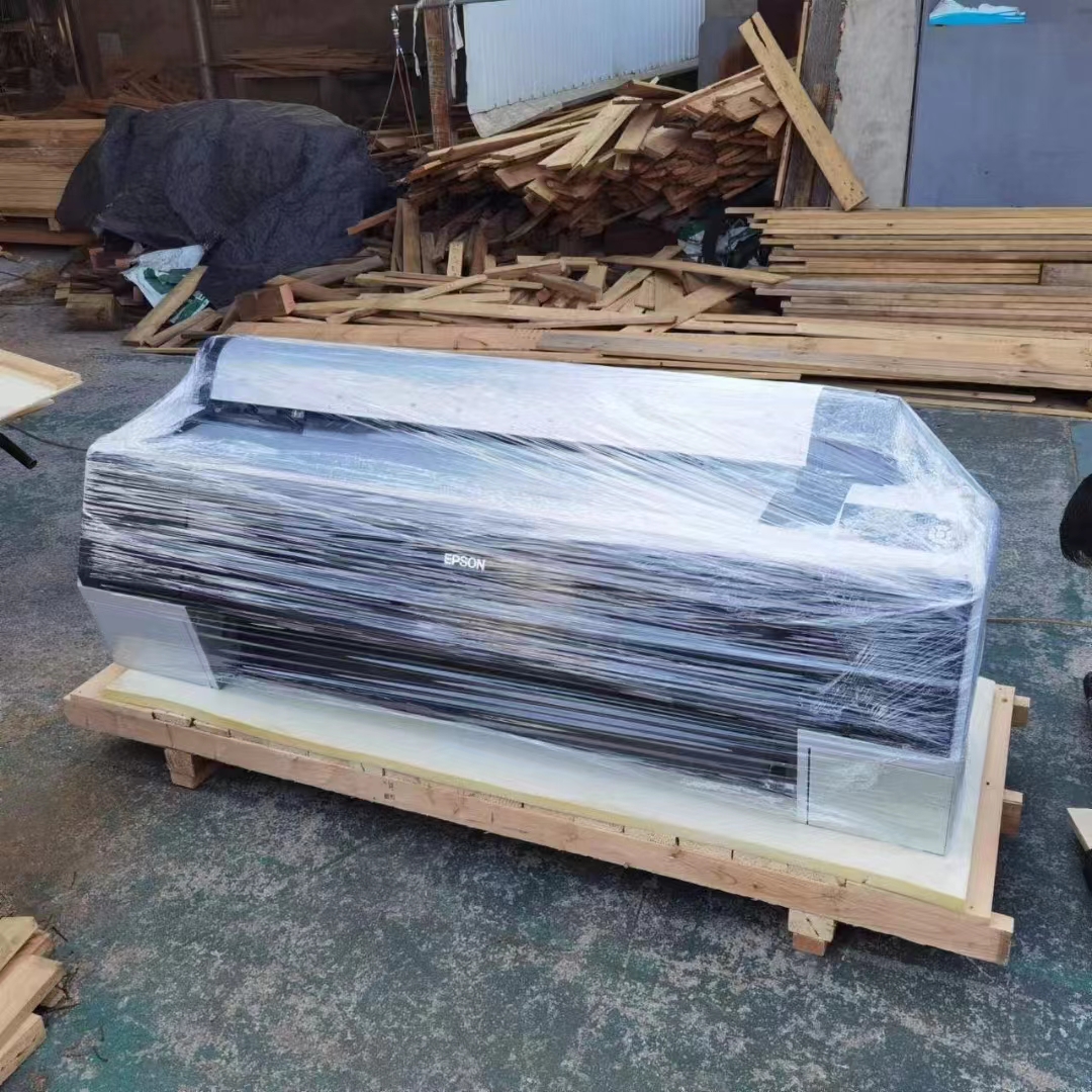 大幅面菲林打印機打包發貨，遠程安裝